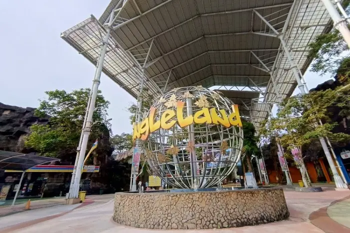 Jungleland Theme Park