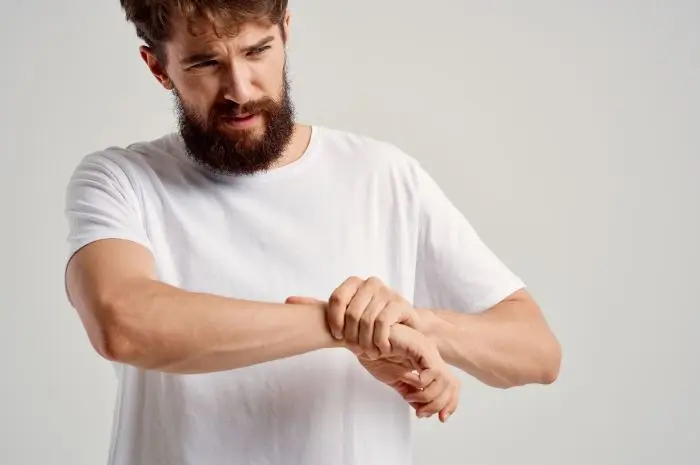 Kesemutan Akibat Penumpukan Kolesterol