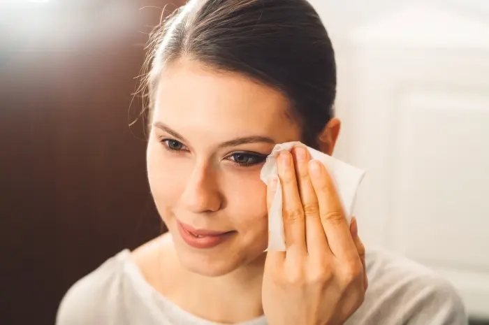 Teknik Membersihkan Wajah