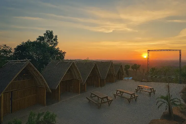 Puncak Sosok - Sunset + Live Music + Kulineran